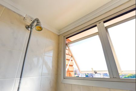 Banheiro Suíte de apartamento para alugar com 3 quartos, 136m² em Jardim Proença, Campinas