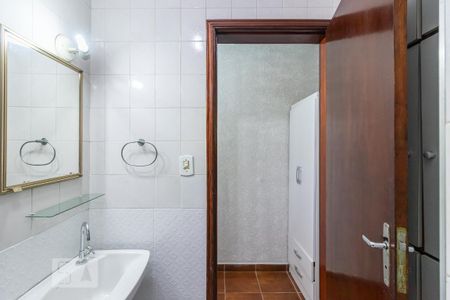 Banheiro de kitnet/studio para alugar com 1 quarto, 19m² em Jardim Aricanduva, São Paulo