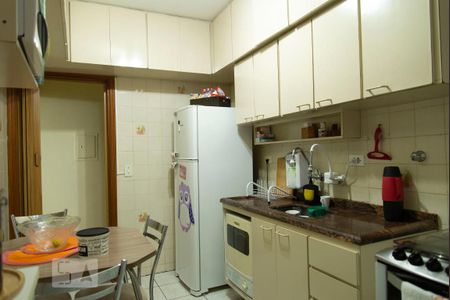 Apartamento à venda com 146m², 4 quartos e 1 vagaCozinha
