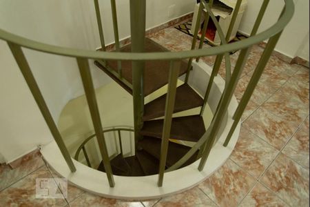 Apartamento à venda com 146m², 4 quartos e 1 vagaEscada