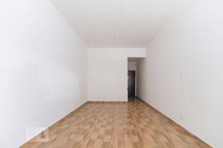 Quarto de kitnet/studio para alugar com 1 quarto, 35m² em Santa Ifigênia, São Paulo