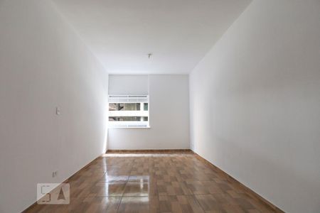 Quarto de kitnet/studio para alugar com 1 quarto, 35m² em Santa Ifigênia, São Paulo