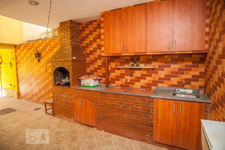 Casa de condomínio à venda com 182m², 4 quartos e 2 vagas Casa de condomínio à venda com 182m², 4 quartos e 2 vagasChurrasqueira