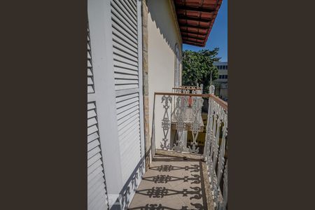 Casa de condomínio à venda com 182m², 4 quartos e 2 vagas Casa de condomínio à venda com 182m², 4 quartos e 2 vagasVaranda da Suíte
