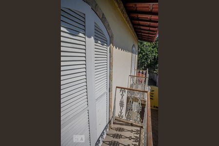 Casa de condomínio à venda com 182m², 4 quartos e 2 vagas Casa de condomínio à venda com 182m², 4 quartos e 2 vagasVaranda da Suíte