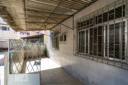 Apartamento para alugar com 90m², 3 quartos e 1 vaga Apartamento para alugar com 90m², 3 quartos e 1 vagaVaranda