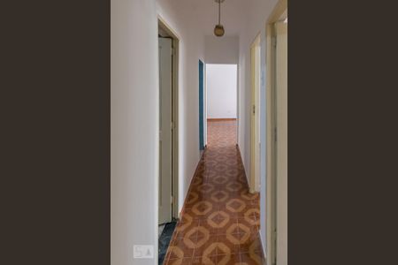 Corredor de apartamento para alugar com 3 quartos, 90m² em Ramos, Rio de Janeiro