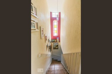 Escada de casa de condomínio à venda com 4 quartos, 320m² em Rio Pequeno, São Paulo