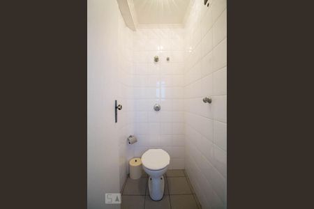 Apartamento à venda com 134m², 2 quartos e 2 vagasBanheiro de Serviço