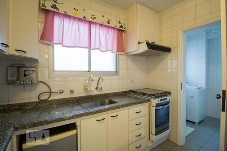 Apartamento à venda com 134m², 2 quartos e 2 vagasCozinha 