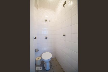 Apartamento à venda com 134m², 2 quartos e 2 vagasBanheiro de Serviço