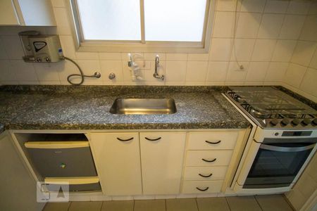 Apartamento à venda com 134m², 2 quartos e 2 vagasCozinha 