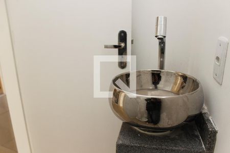 Casa de condomínio à venda com 140m², 3 quartos e 2 vagas Casa de condomínio à venda com 140m², 3 quartos e 2 vagasLavabo