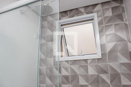 Casa de condomínio à venda com 140m², 3 quartos e 2 vagas Casa de condomínio à venda com 140m², 3 quartos e 2 vagasBanheiro da Suíte