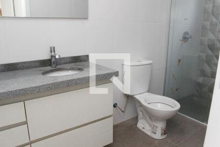 Casa de condomínio à venda com 140m², 3 quartos e 2 vagas Casa de condomínio à venda com 140m², 3 quartos e 2 vagasBanheiro da Suíte