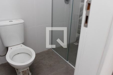 Casa de condomínio à venda com 140m², 3 quartos e 2 vagas Casa de condomínio à venda com 140m², 3 quartos e 2 vagasBanheiro