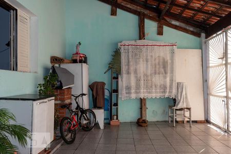 Casa à venda com 90m², 2 quartos e 1 vaga Casa à venda com 90m², 2 quartos e 1 vagaGaragem