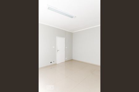 Casa para alugar com 190m², 2 quartos e 4 vagasSuíte