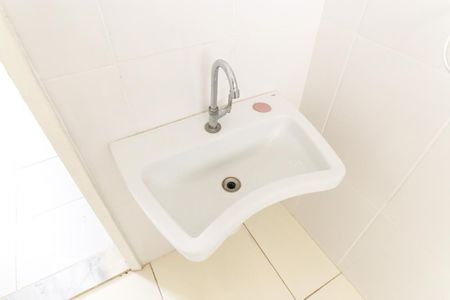 Casa para alugar com 190m², 2 quartos e 4 vagasBanheiro Social