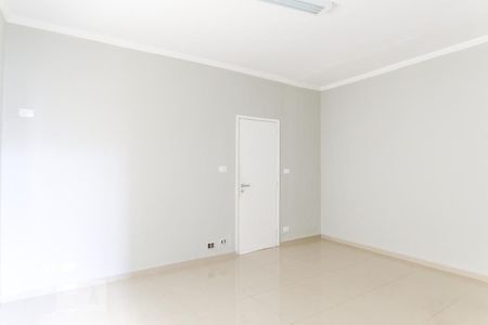 Casa para alugar com 190m², 2 quartos e 4 vagasSuíte