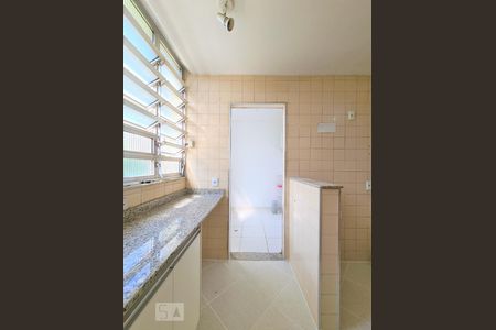 Apartamento à venda com 68m², 2 quartos e 1 vagaÁrea de Serviço