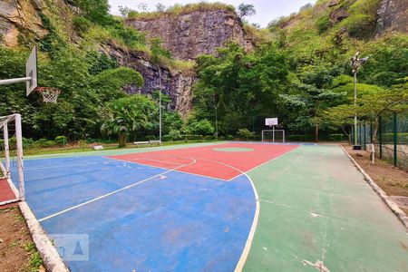 Apartamento à venda com 68m², 2 quartos e 1 vagaÁrea comum - Quadra Esportiva