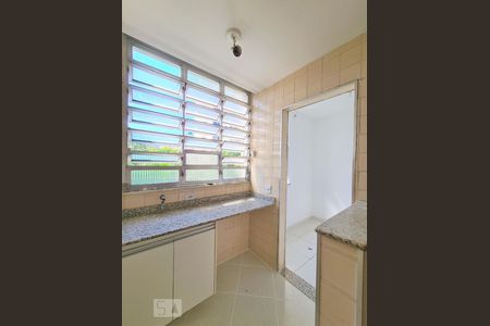 Apartamento à venda com 68m², 2 quartos e 1 vagaÁrea de Serviço