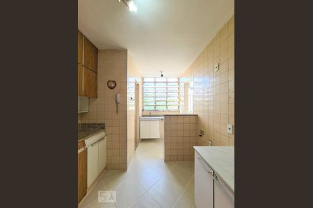 Apartamento à venda com 68m², 2 quartos e 1 vagaCozinha