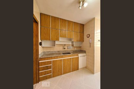 Apartamento à venda com 68m², 2 quartos e 1 vagaCozinha