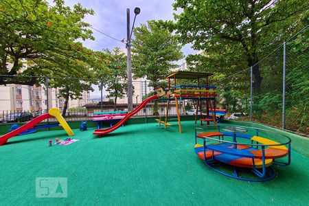 Apartamento à venda com 68m², 2 quartos e 1 vagaÁrea Comum - Playground