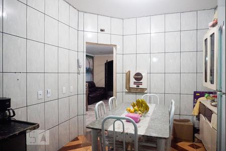 Casa de condomínio à venda com 150m², 5 quartos e 1 vagaCasa 1 - Cozinha