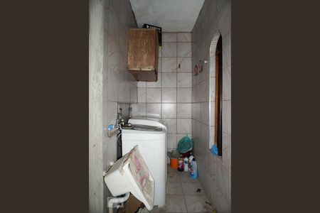 Casa de condomínio à venda com 150m², 5 quartos e 1 vagaCasa 1 - Lavanderia