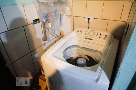 Casa de condomínio à venda com 150m², 5 quartos e 1 vagaCasa 2 - Lavanderia