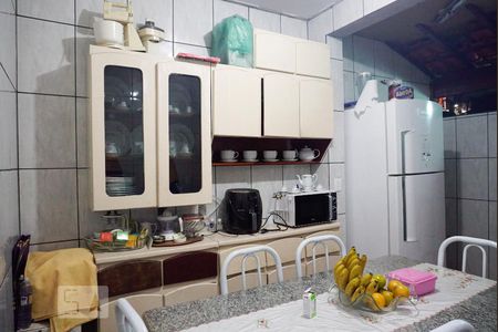 Casa de condomínio à venda com 150m², 5 quartos e 1 vagaCasa 1 - Cozinha
