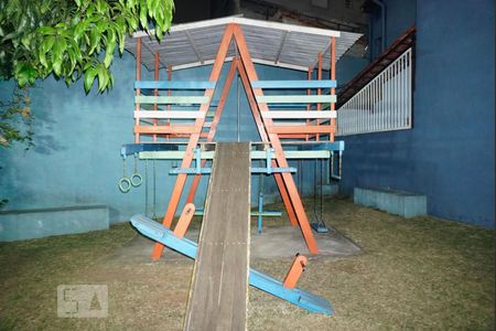 Casa de condomínio à venda com 150m², 5 quartos e 1 vagaÁrea Comum - Playground
