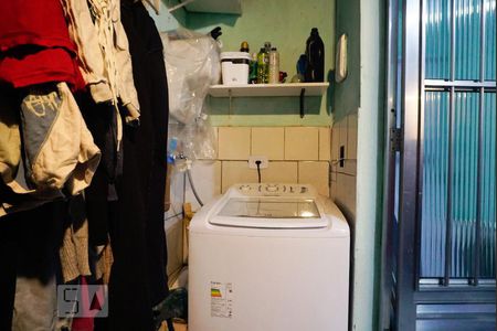 Casa de condomínio à venda com 150m², 5 quartos e 1 vagaCasa 2 - Lavanderia