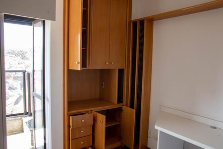 Apartamento à venda com 130m², 3 quartos e 2 vagasQuarto 3