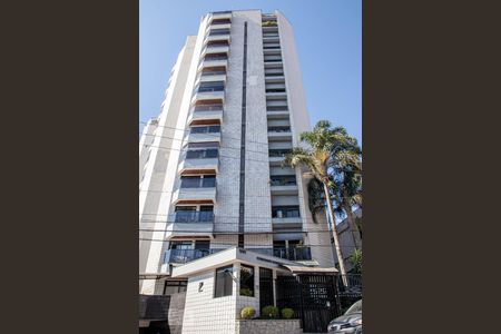 Apartamento à venda com 130m², 3 quartos e 2 vagasFachada