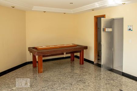 Apartamento à venda com 130m², 3 quartos e 2 vagasSalão de jogos