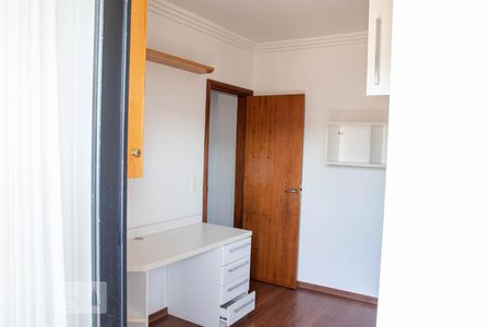 Apartamento à venda com 130m², 3 quartos e 2 vagasQuarto 3