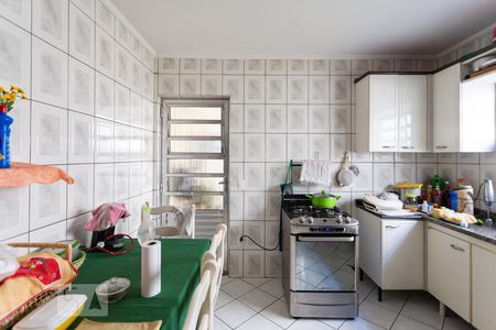 Casa à venda com 162m², 3 quartos e 2 vagas Casa à venda com 162m², 3 quartos e 2 vagasCozinha