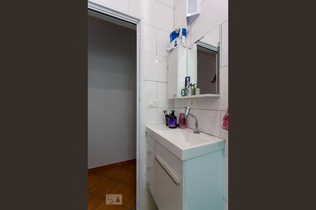 Casa à venda com 162m², 3 quartos e 2 vagas Casa à venda com 162m², 3 quartos e 2 vagasBanheiro