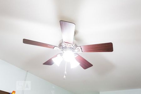 Detalhe de casa à venda com 3 quartos, 162m² em Santo Antônio, Osasco