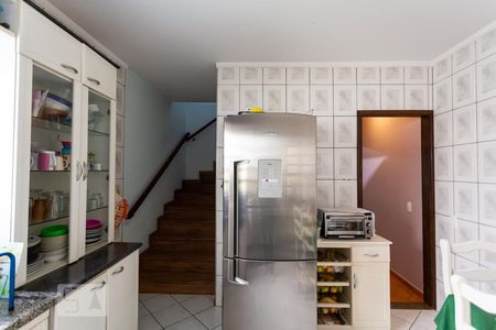 Casa à venda com 162m², 3 quartos e 2 vagas Casa à venda com 162m², 3 quartos e 2 vagasCozinha