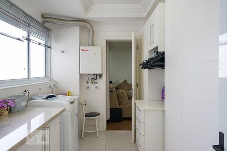 Apartamento para alugar com 234m², 4 quartos e 5 vagasÁrea de Serviço