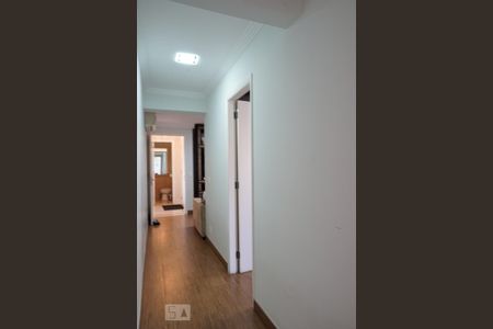 Apartamento para alugar com 234m², 4 quartos e 5 vagasCorredor