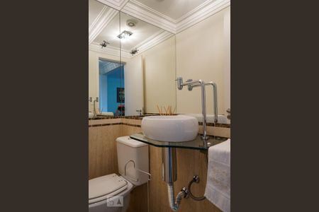 Apartamento para alugar com 234m², 4 quartos e 5 vagasLavabo