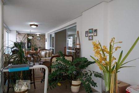 Apartamento para alugar com 234m², 4 quartos e 5 vagasVaranda gourmet