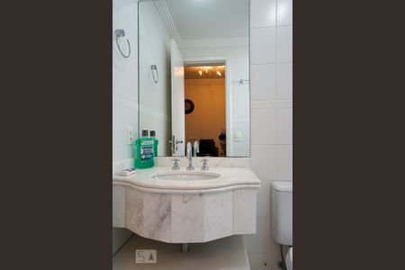 Apartamento para alugar com 234m², 4 quartos e 5 vagasBanheiro 4