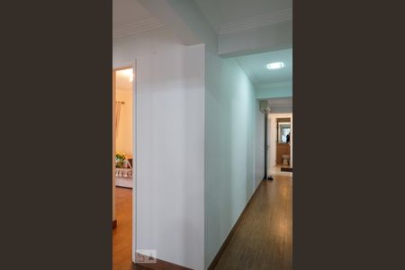 Apartamento para alugar com 234m², 4 quartos e 5 vagasCorredor